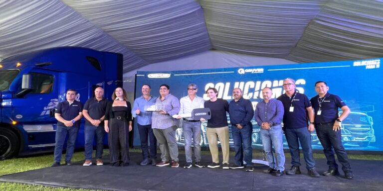 Freightliner recorre 9 mil kilómetros para escuchar a sus clientes con la gira “Soluciones para Ti”
