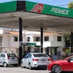 Pemex firma acuerdo con UIF contra robo de hidrocarburos