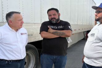 Transportistas levantan el bloqueo de la garita de Mexicali