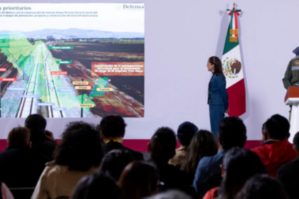 Sheinbaum construye trenes de pasajeros y carga en México