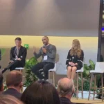 Especialistas participando en el panel de infraestructura de carga durante el Fleet Latam Summit 2026.