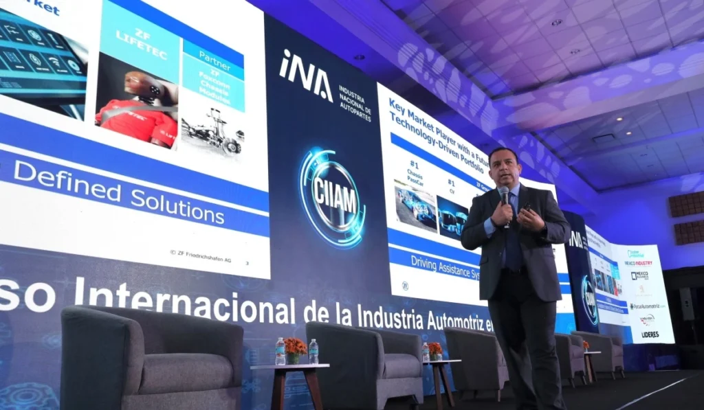 Emanuel Soto, Head of Procurement North America de ZF Group, durante su ponencia sobre la evolución de la cadena de suministro y proveeduría automotriz en México.