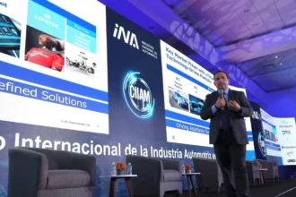 Emanuel Soto, Head of Procurement North America de ZF Group, durante su ponencia sobre la evolución de la cadena de suministro y proveeduría automotriz en México.