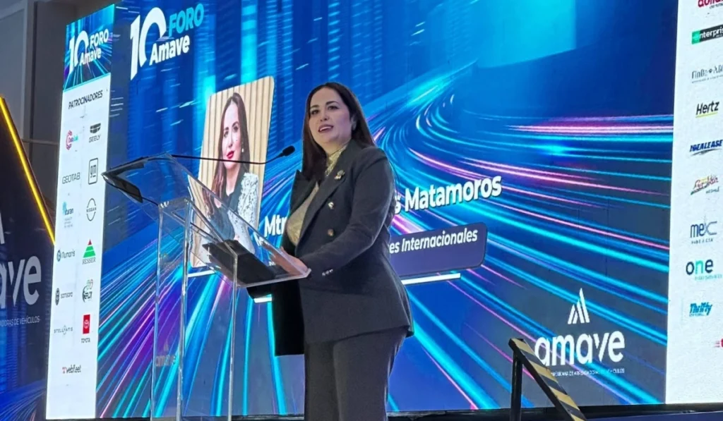 La Mtra. María Araceli de Haas Matamoros durante su participación en el 10° Foro AMAVe representando a la Secretaría de Economía.