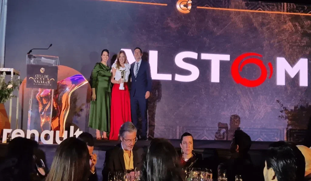 Alstom-recibe-Premio-de-la-Amistad-Franco-Mexicana-factor-automotor