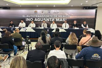 Transportistas llaman a paro para el 26 de octubre de 2026