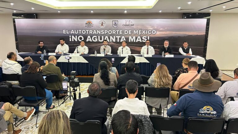 México se queda sin autotransporte este 26 de octubre: CANACAR, Fematrac y AMOTAC detendrán actividades