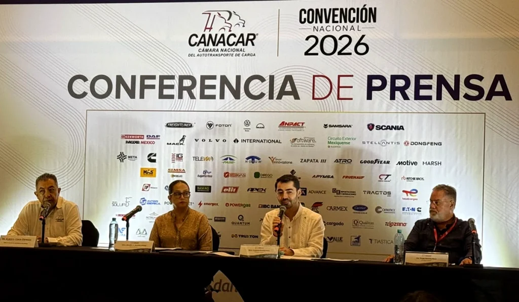 alta-de-operadores-En-la-convencion-2026-CANACAR-advierte-que-mas-de-90-mil-camiones-estan-detenidos-factor-automotor
