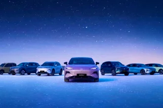 Geely-Auto-establece-presencia-en-Canada-antes-de-presentar-sus-primeros-vehiculos-en-2027-factor-automotor