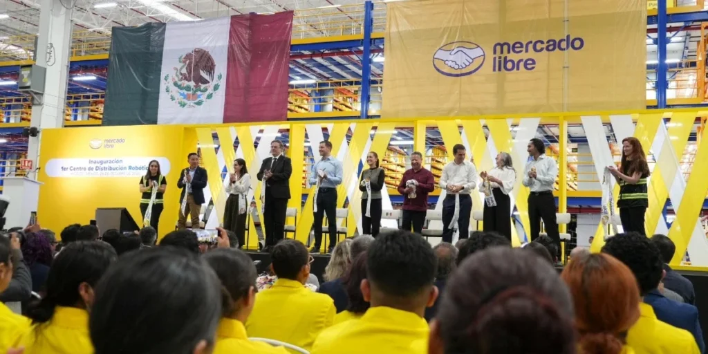 Mercado Libre inaugura centro de distribución robotizado en Hidalgo