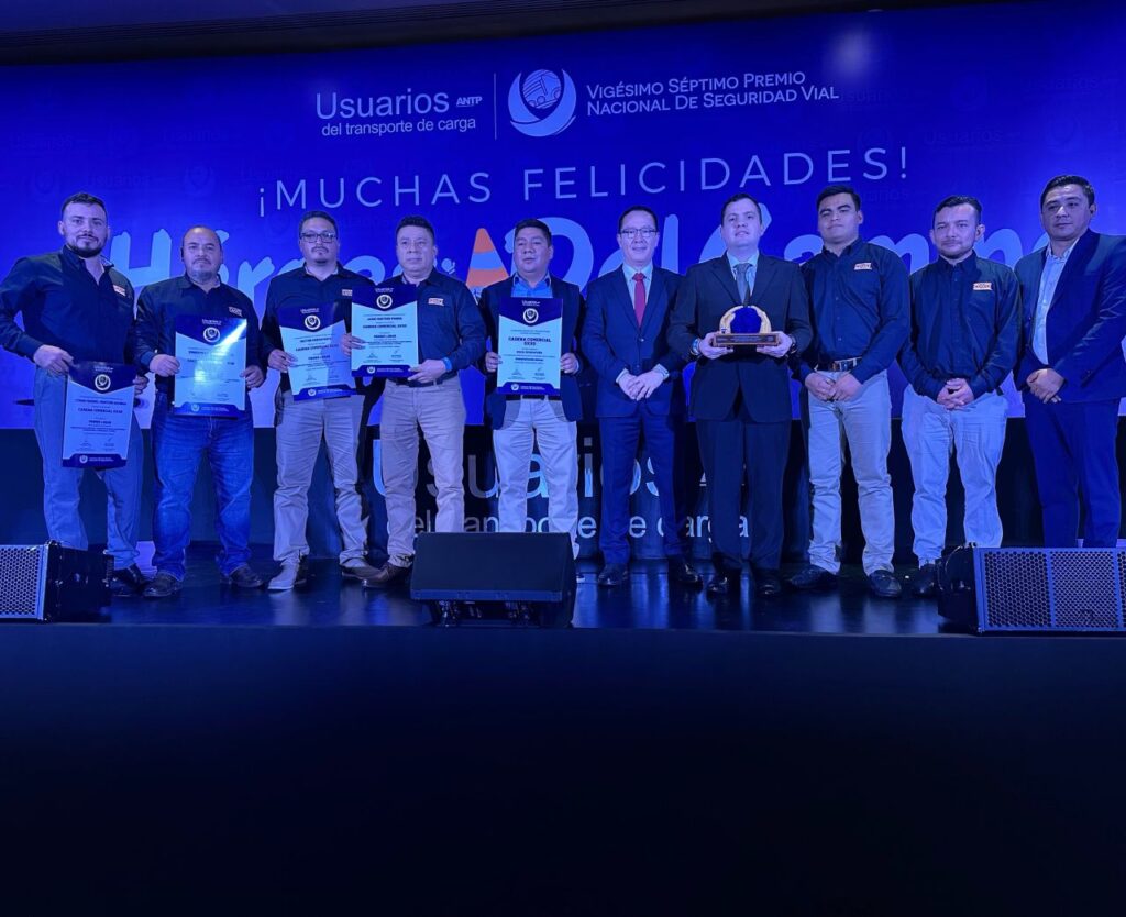 De OXXO, 6 operadores fueron reconocidos con el 27 PNSV de la ANTP.