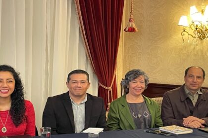Denise Rojas, del Poder del Consumidor; Iván Islas, director de Economía de WRI México; Beatriz Cárdenas, WRI México, y Stephan Brodziak, del Poder del Consumidor.