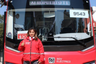 Ruta Quetzalcóatl: Primer Metrobús operador por mujeres en CDMX