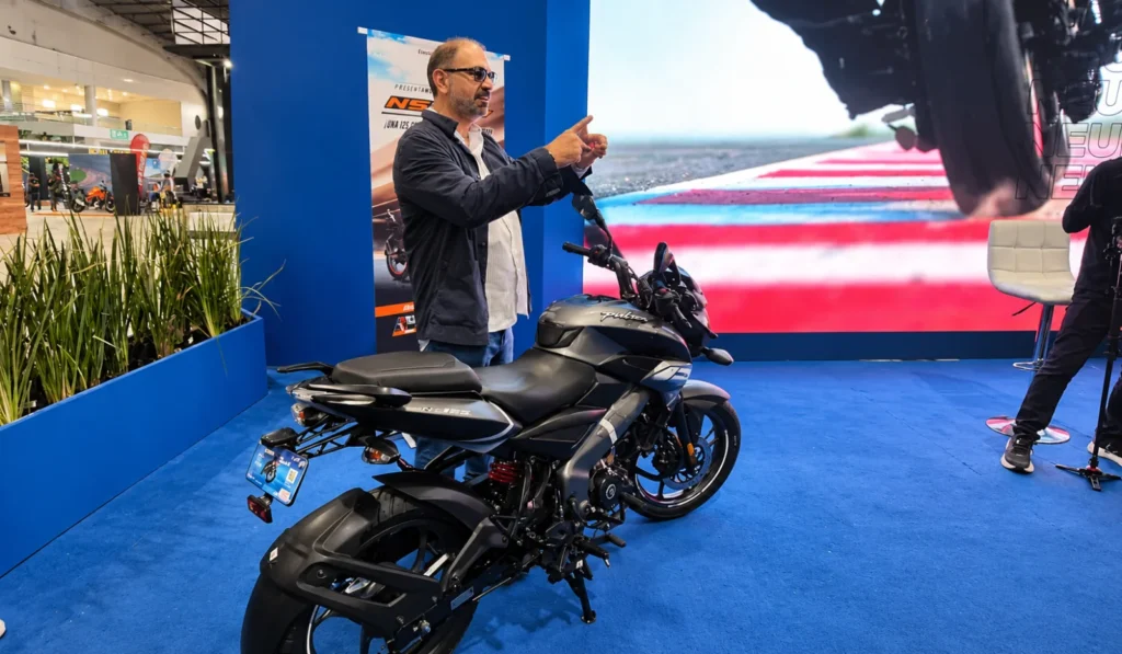Bajaj adquiere el distintivo Hecho en México