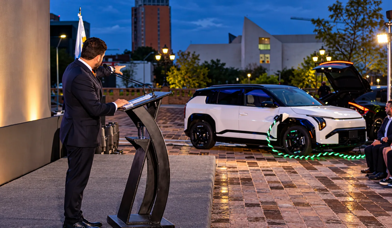 KIA invierte 649 millones de dólares en Nuevo León para fabricar el EV3 eléctrico en México
